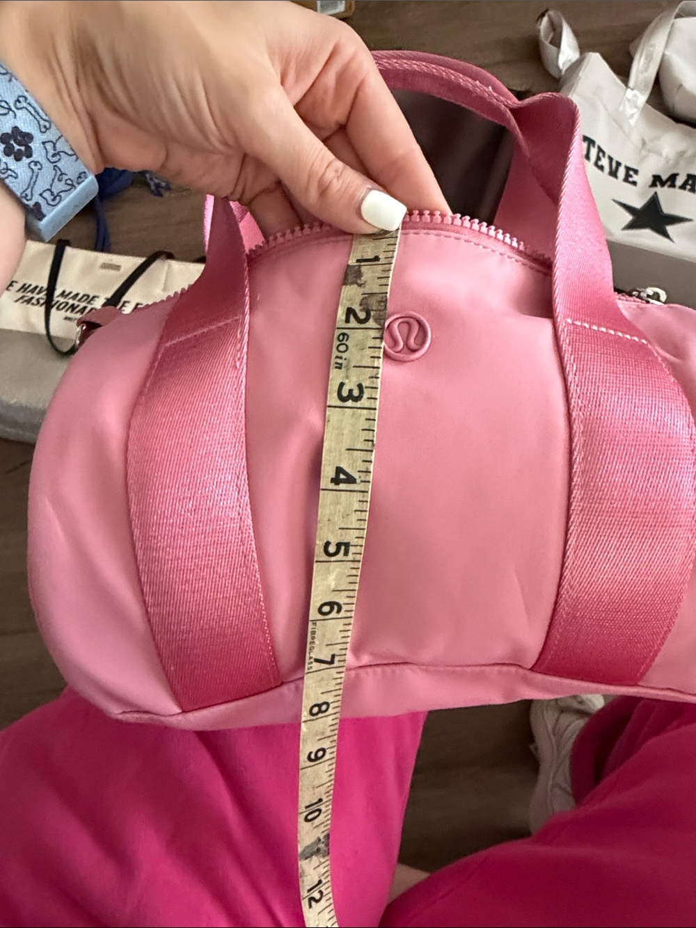 EUC lululemon athletica Bubblegum Pink Mini Barrel Bag - Picture 9 of 9